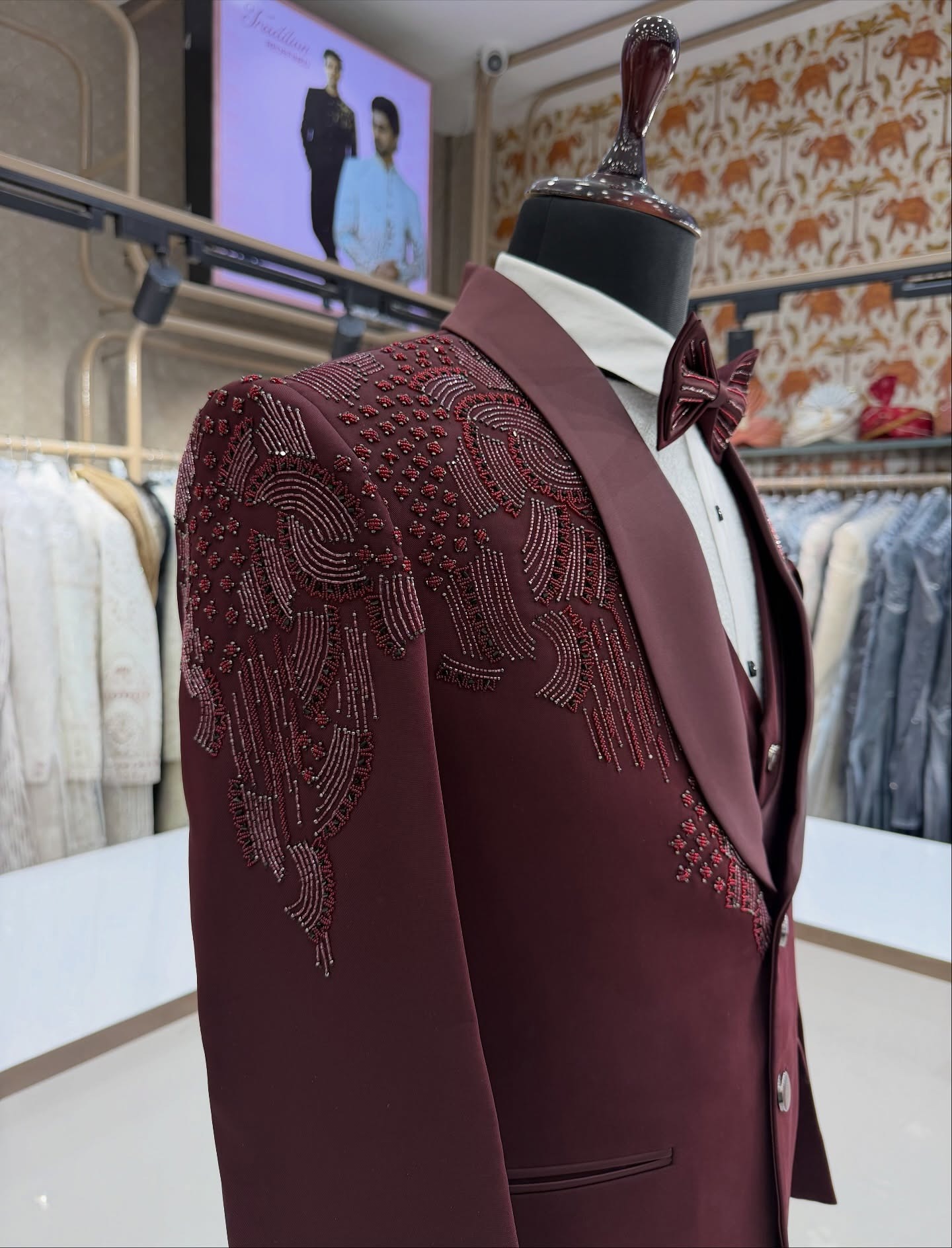 ชุดทักซิโด้เจ้าบ่าว 3 ชิ้น ประ - Men Formal Wear Red บทวิจารณ์และราคา